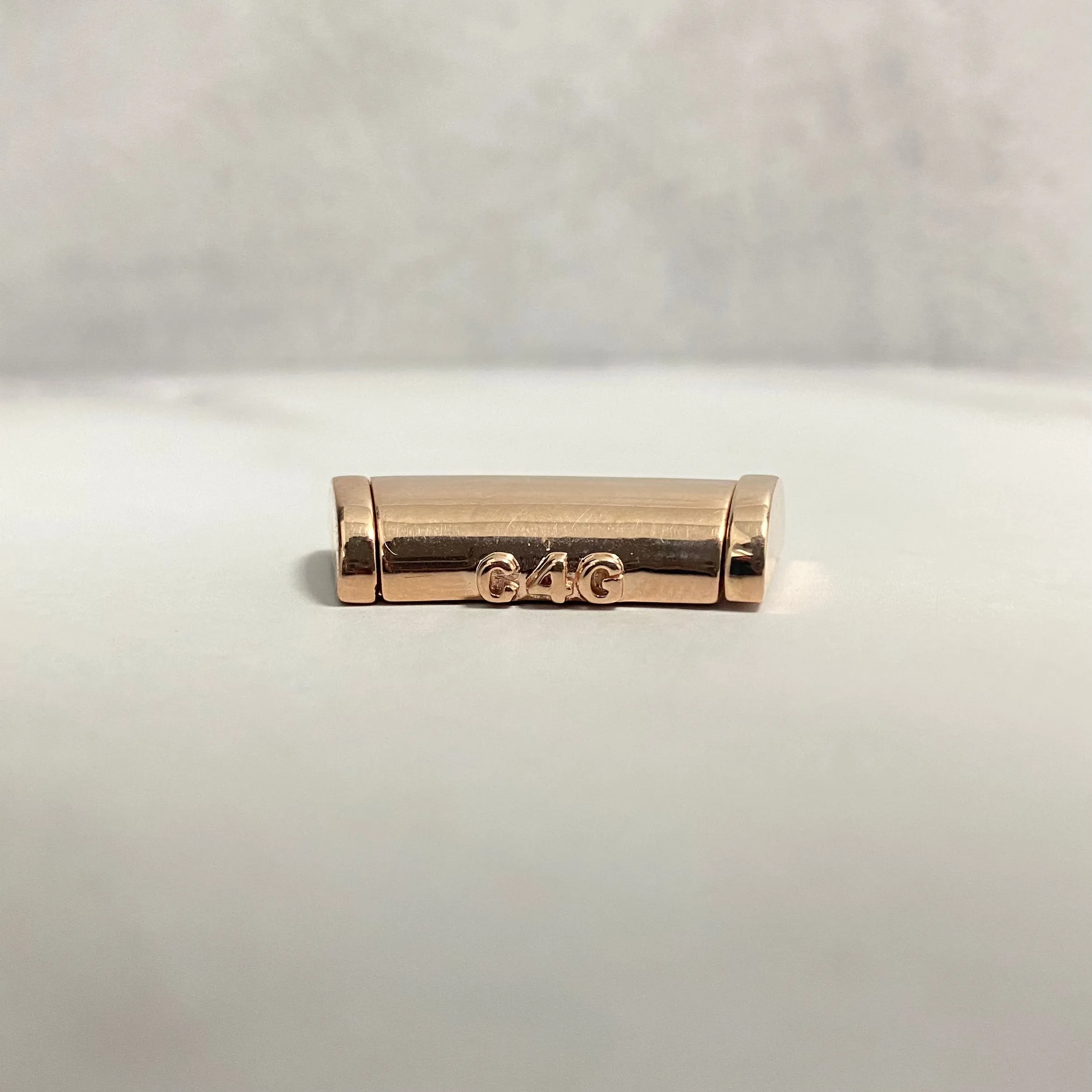 10K Rose Gold Plain Sleek Lock / 14.2gr / 15mm / 1.1in