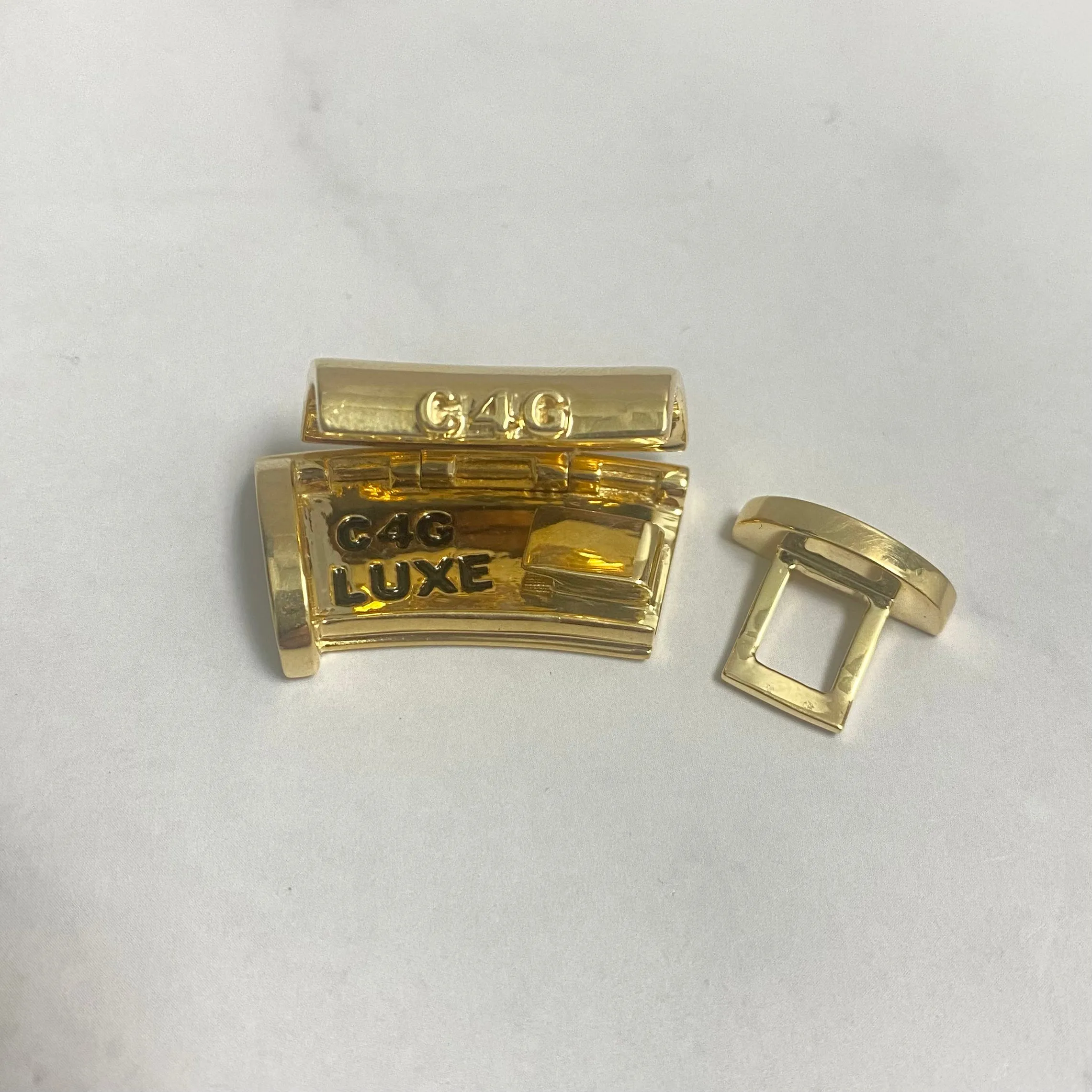 14K Yellow Gold Plain Sleek Lock With Panther / 11.6gr / 13mm / 1in