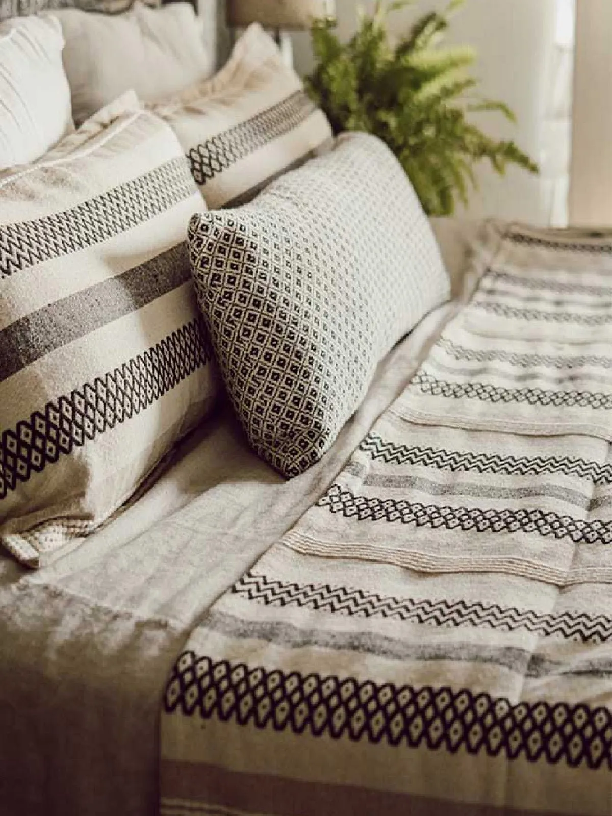 Ankareeda Starry Show Cushion Cover Natural And Black