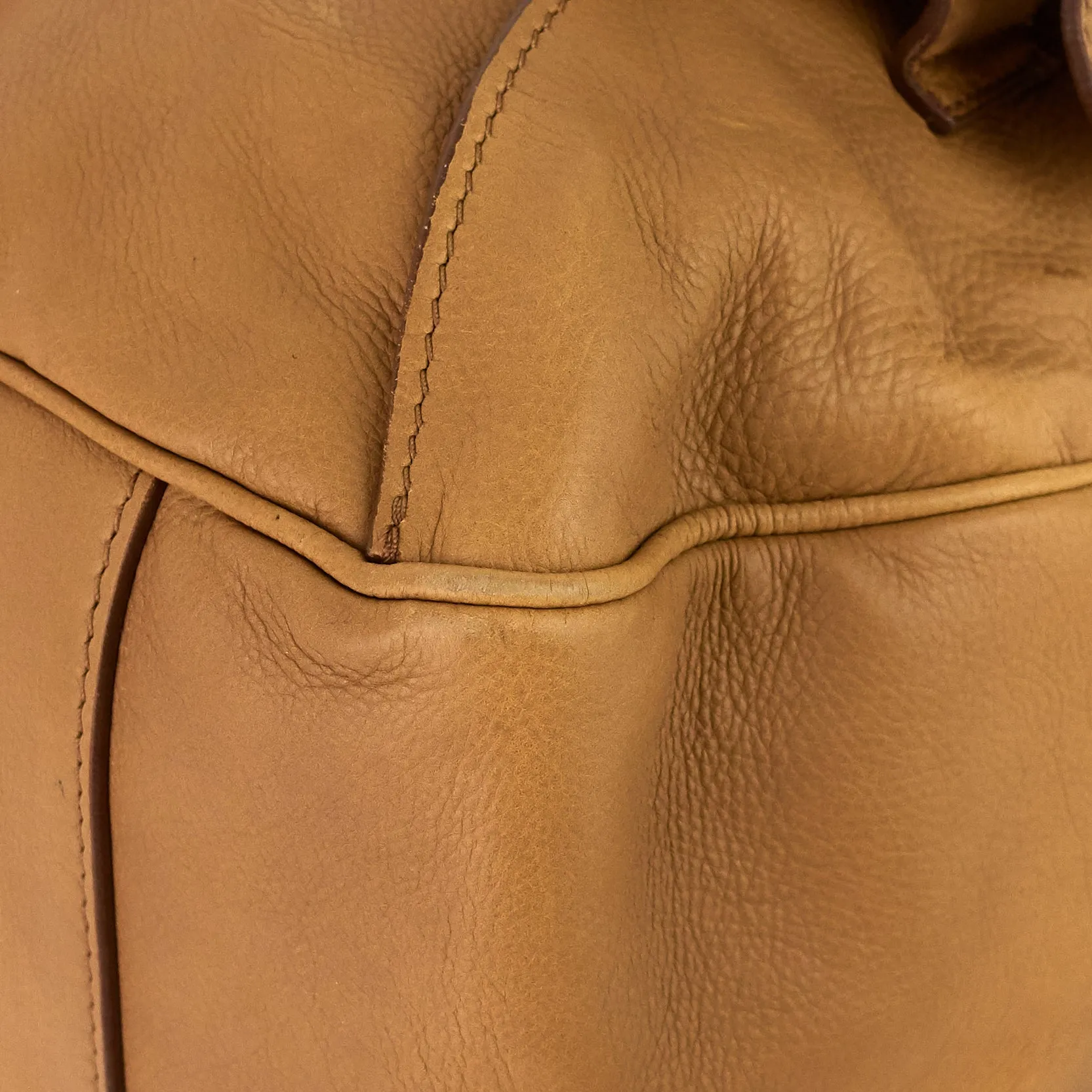 Ball Lock Leather  Bag