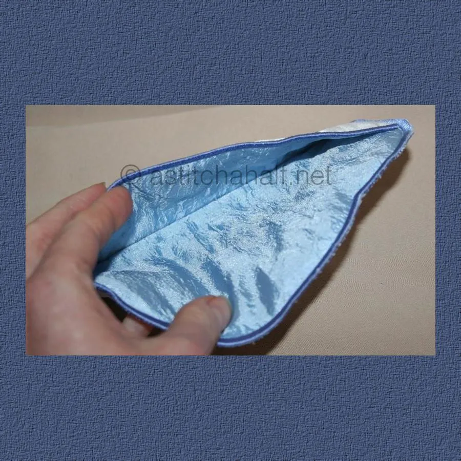 Blue Onion Cosmetic Bag