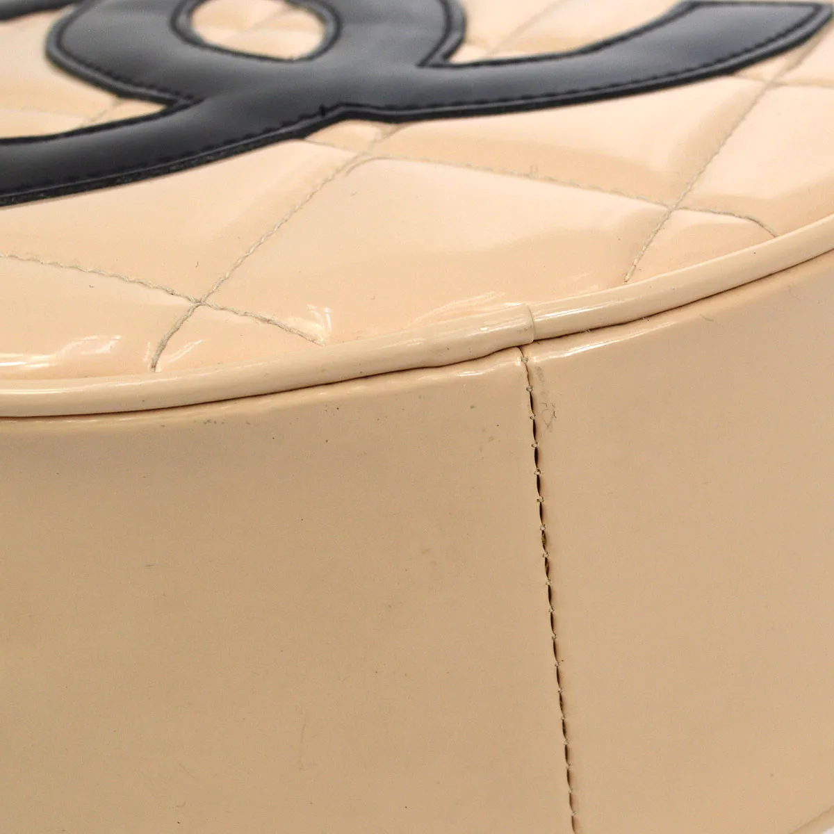 CHANEL * 1995 Round Cosmetic Chain vanity Hand Bag Beige 13686
