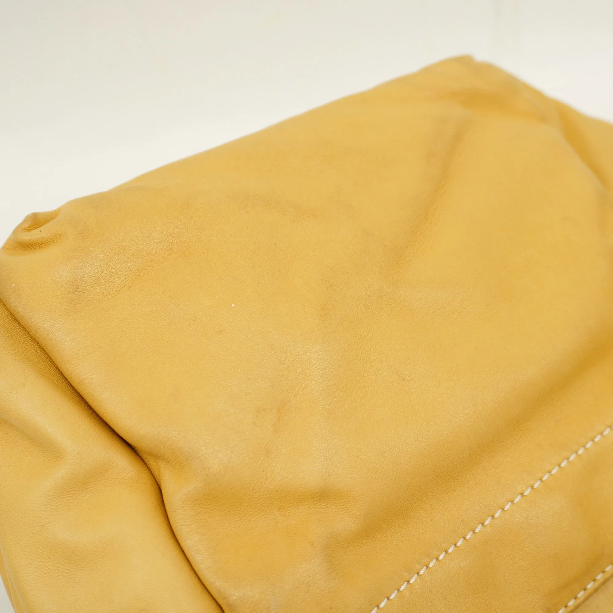 CHANEL   Chain Shoulder Women's Leather Shoulder Bag Beige
