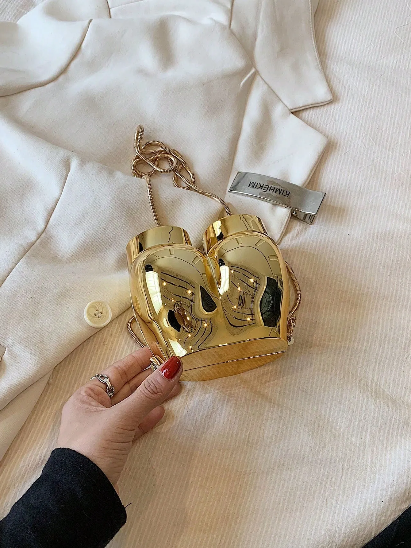 Deirere Shaped Chain Bag
