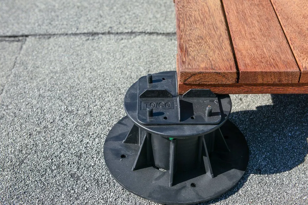 DTG-DECK TILE Adjustable Pedestal Supports with Top Tile Connector (Pack of 8)
