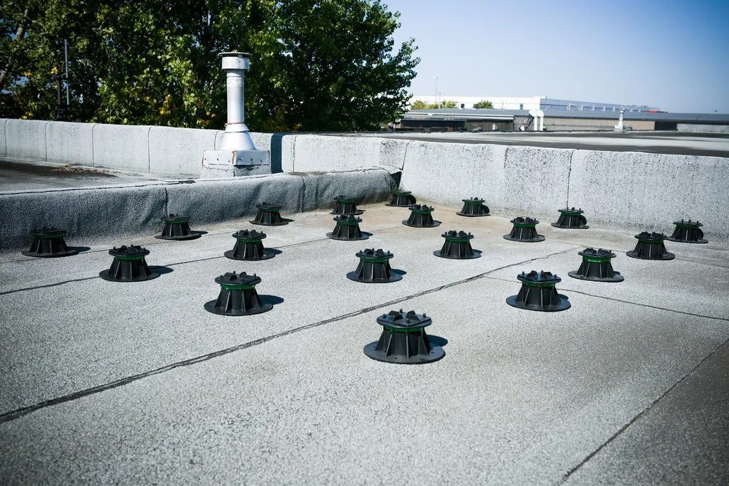 DTG-DECK TILE Adjustable Pedestal Supports with Top Tile Connector (Pack of 8)