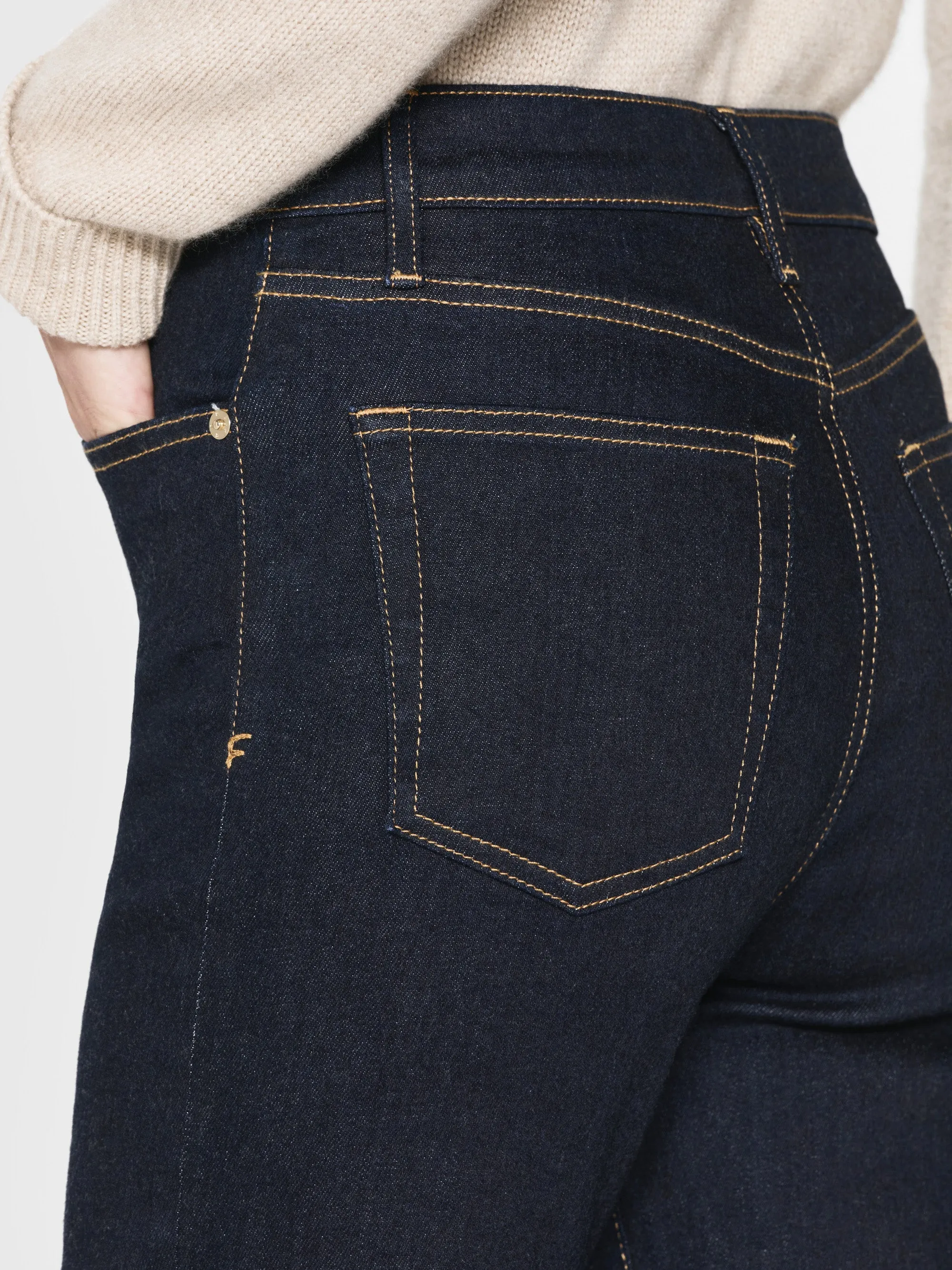 Le Sleek Straight -- Stargirl