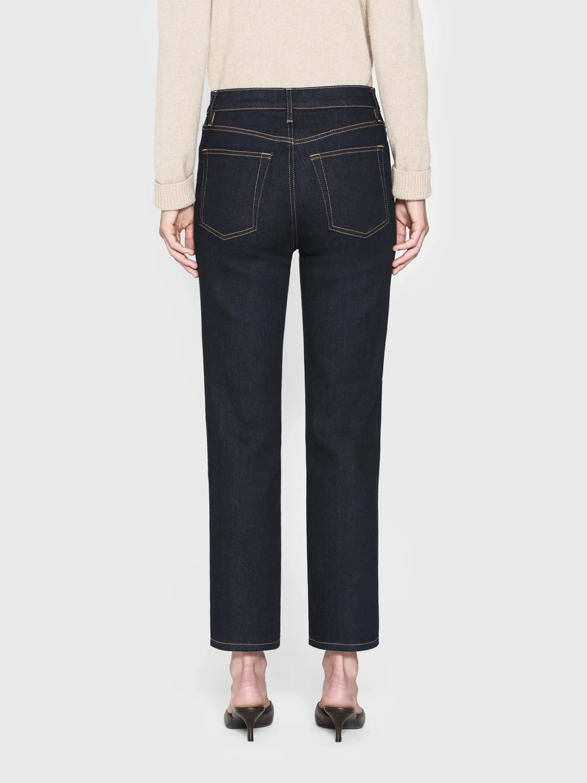 Le Sleek Straight -- Stargirl