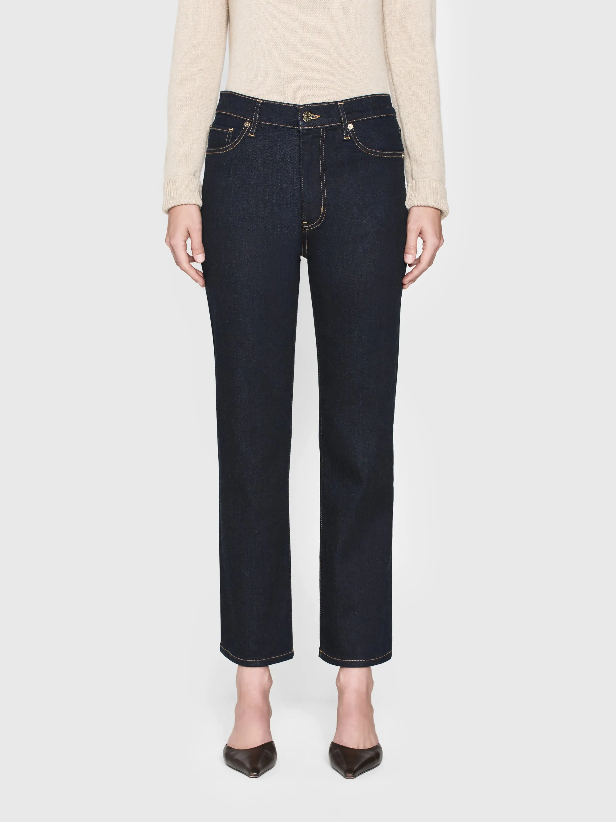 Le Sleek Straight -- Stargirl