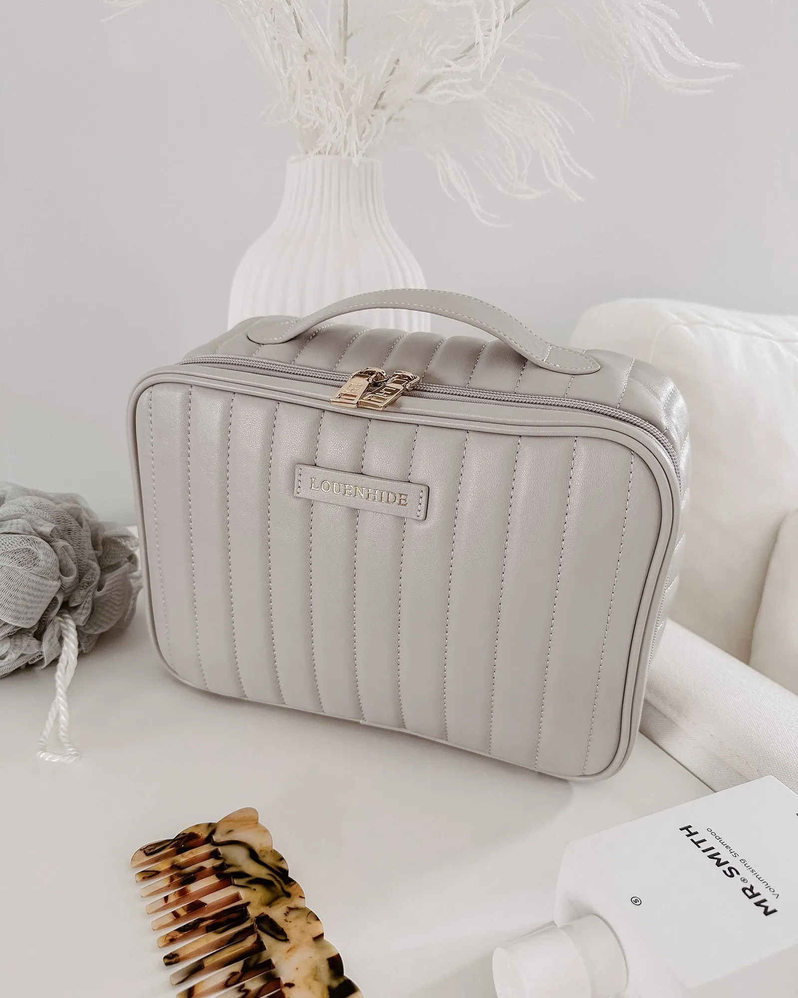 MAGGIE COSMETIC CASE GREY