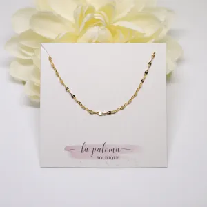 Minimal lip shape chain anklet