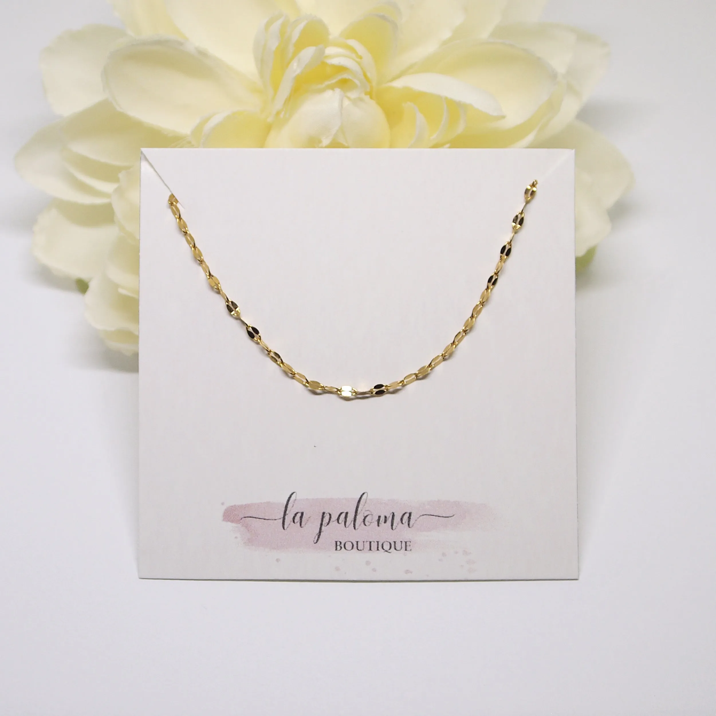 Minimal lip shape chain anklet