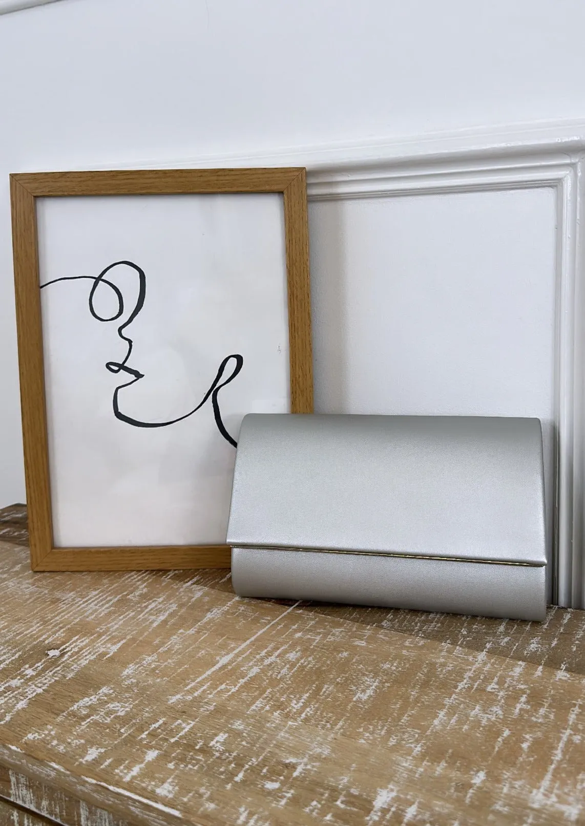 Richelle Silver Metal Bar Clutch