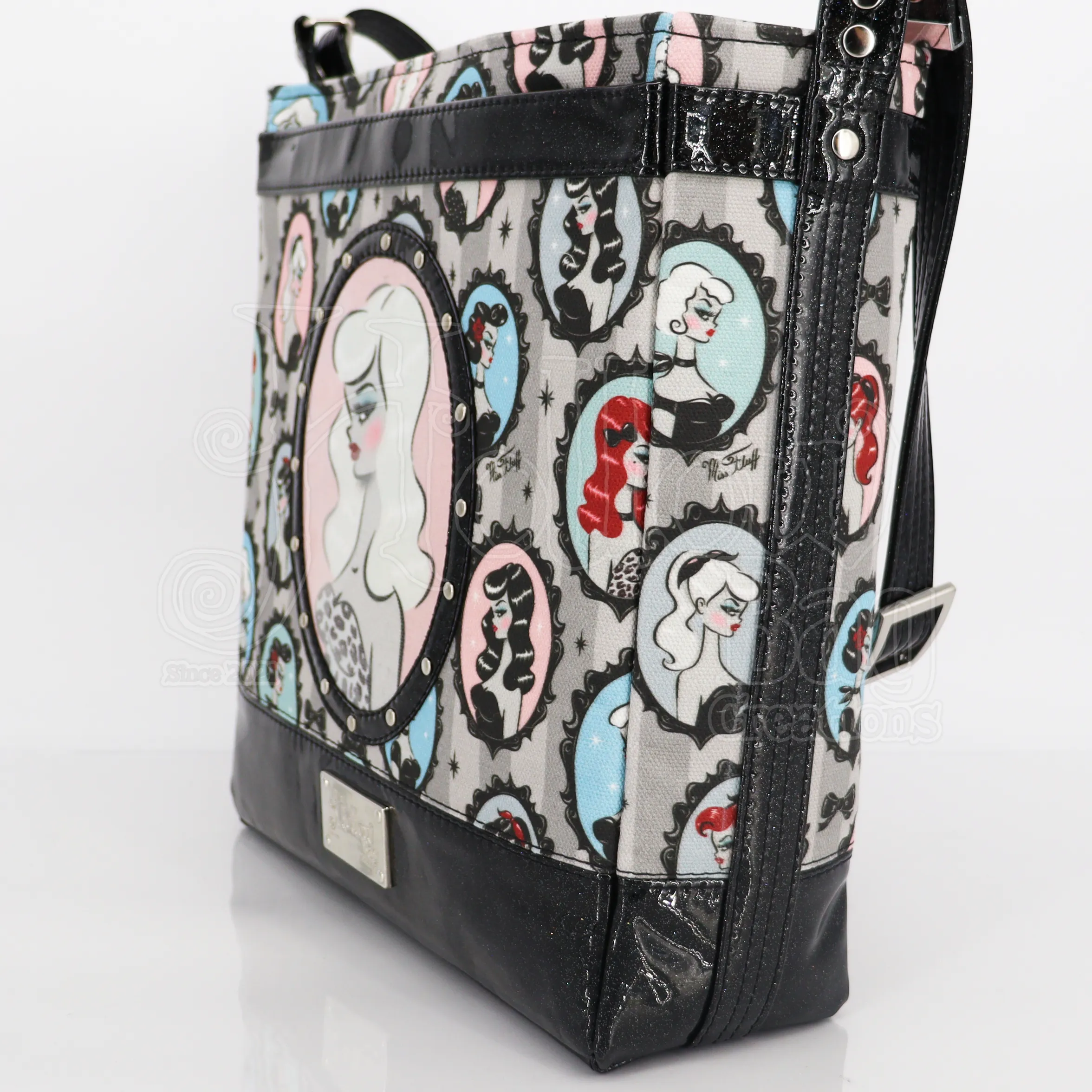 Sanctuary Tote - Cameo Beauties