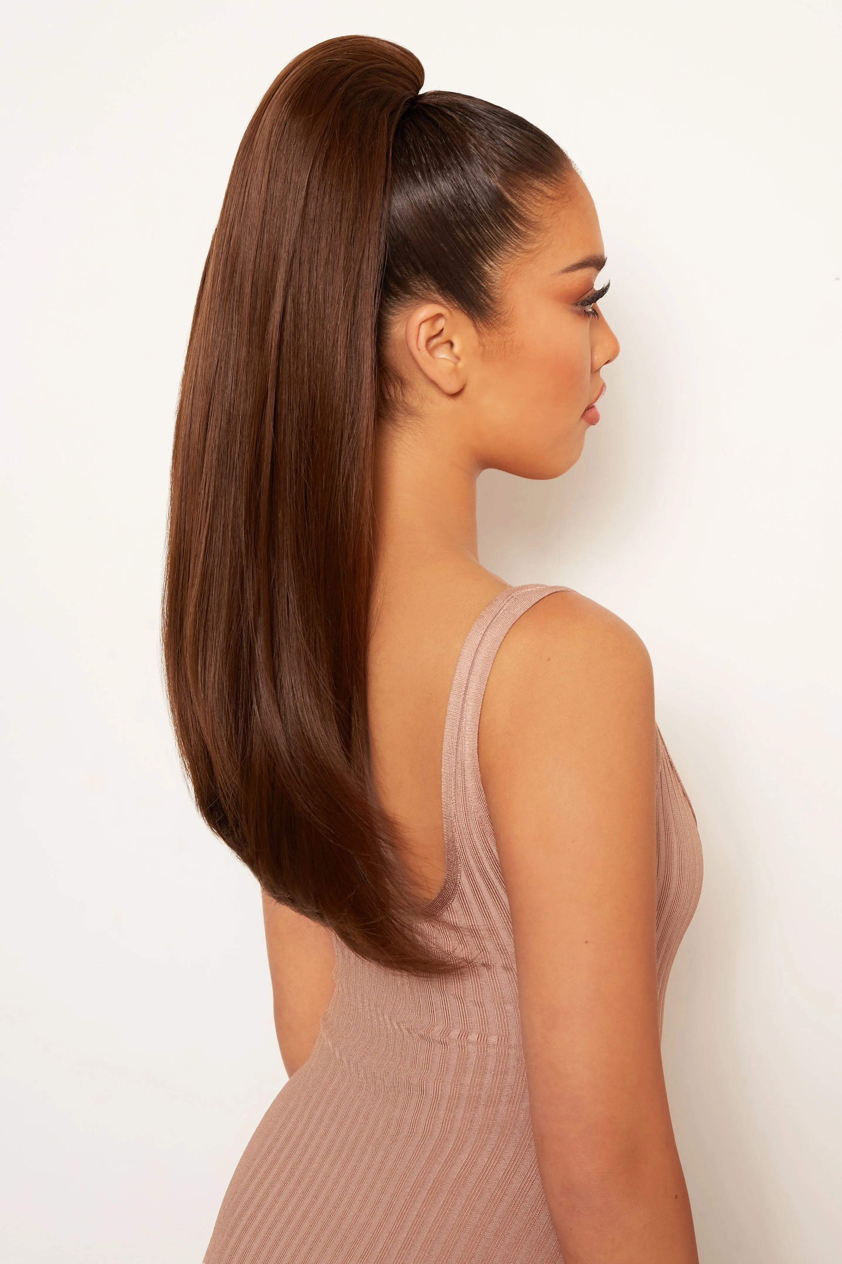 Sleek Full-Body 22" Ponytail