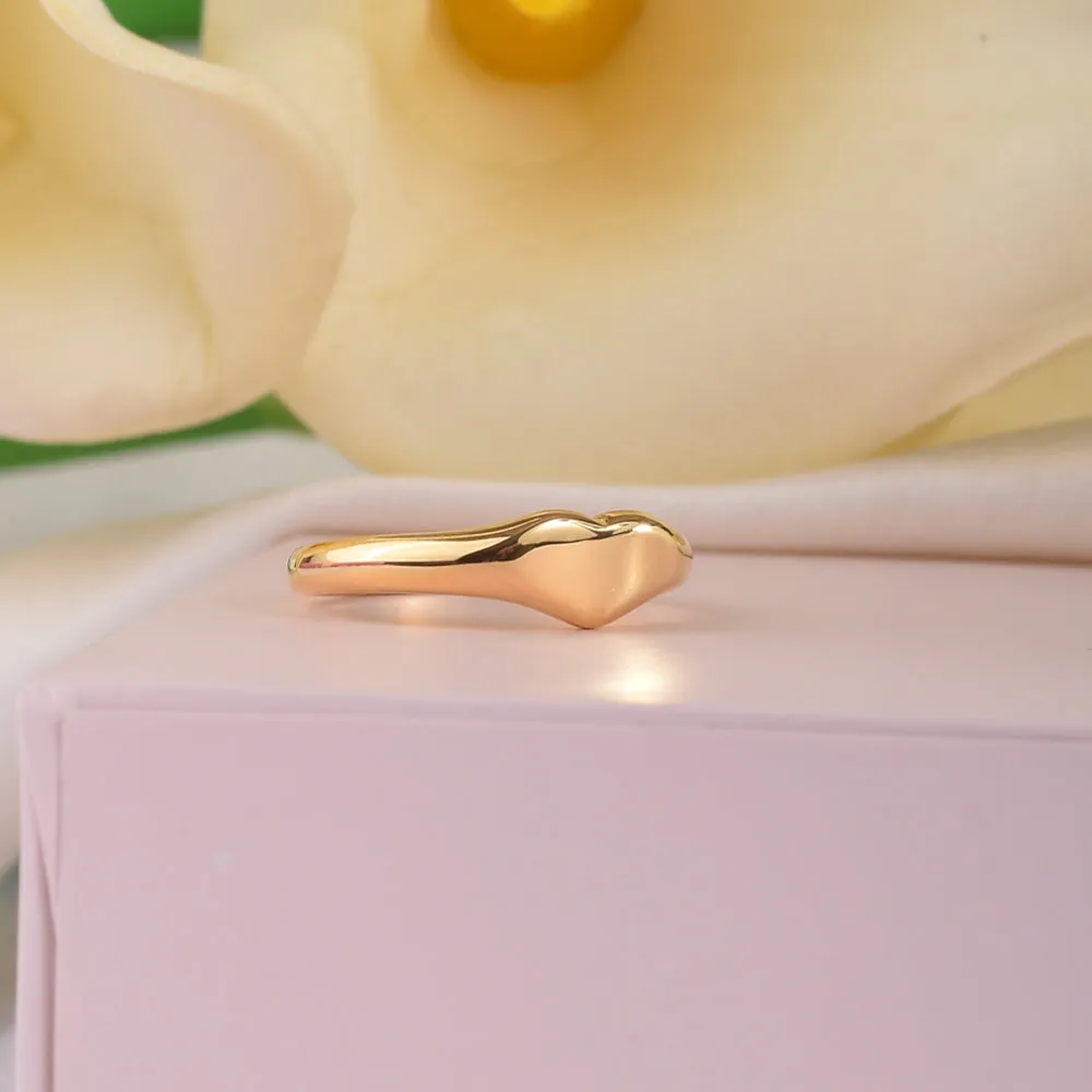 Sleek Heart Ring
