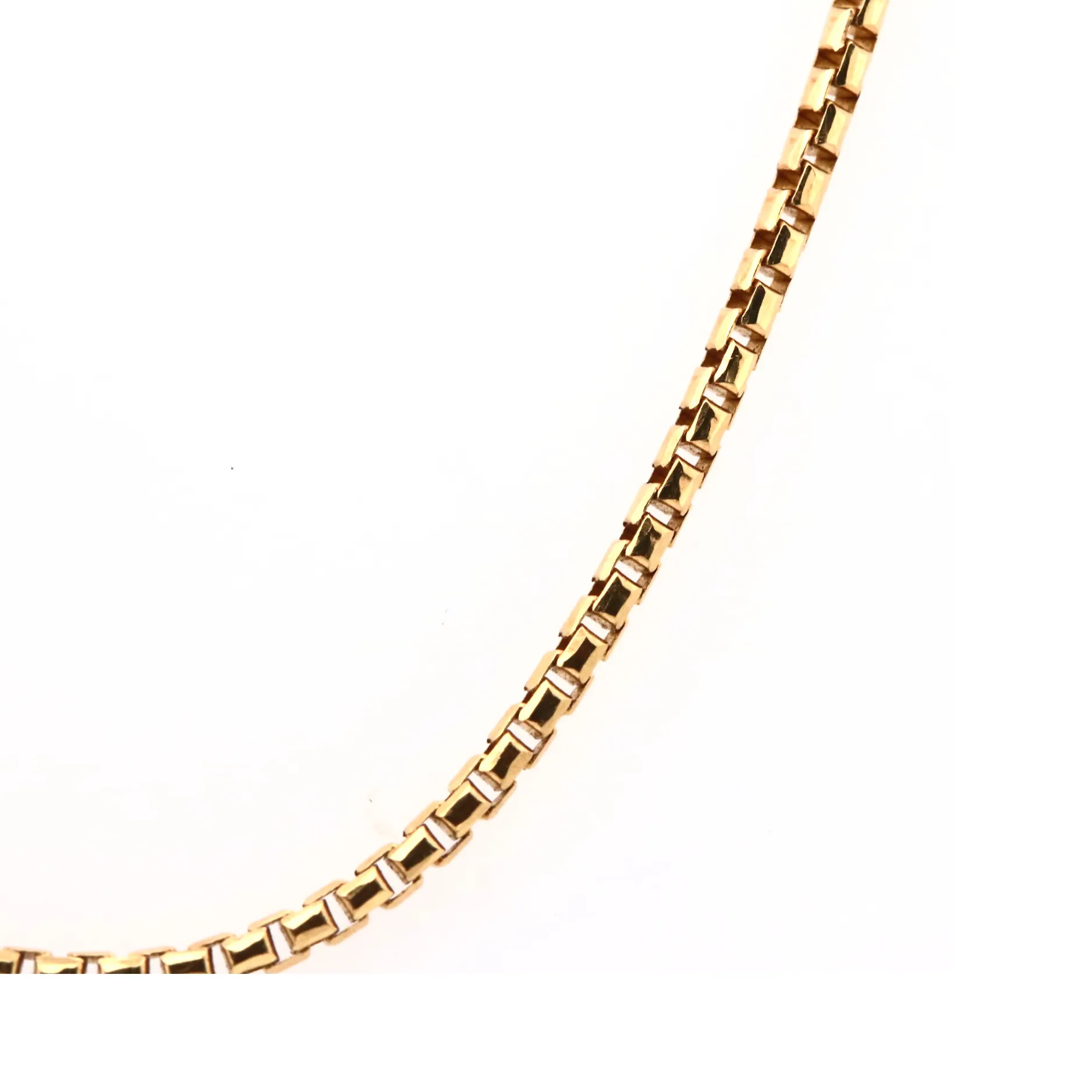 Sleek Yellow Gold Box Chain