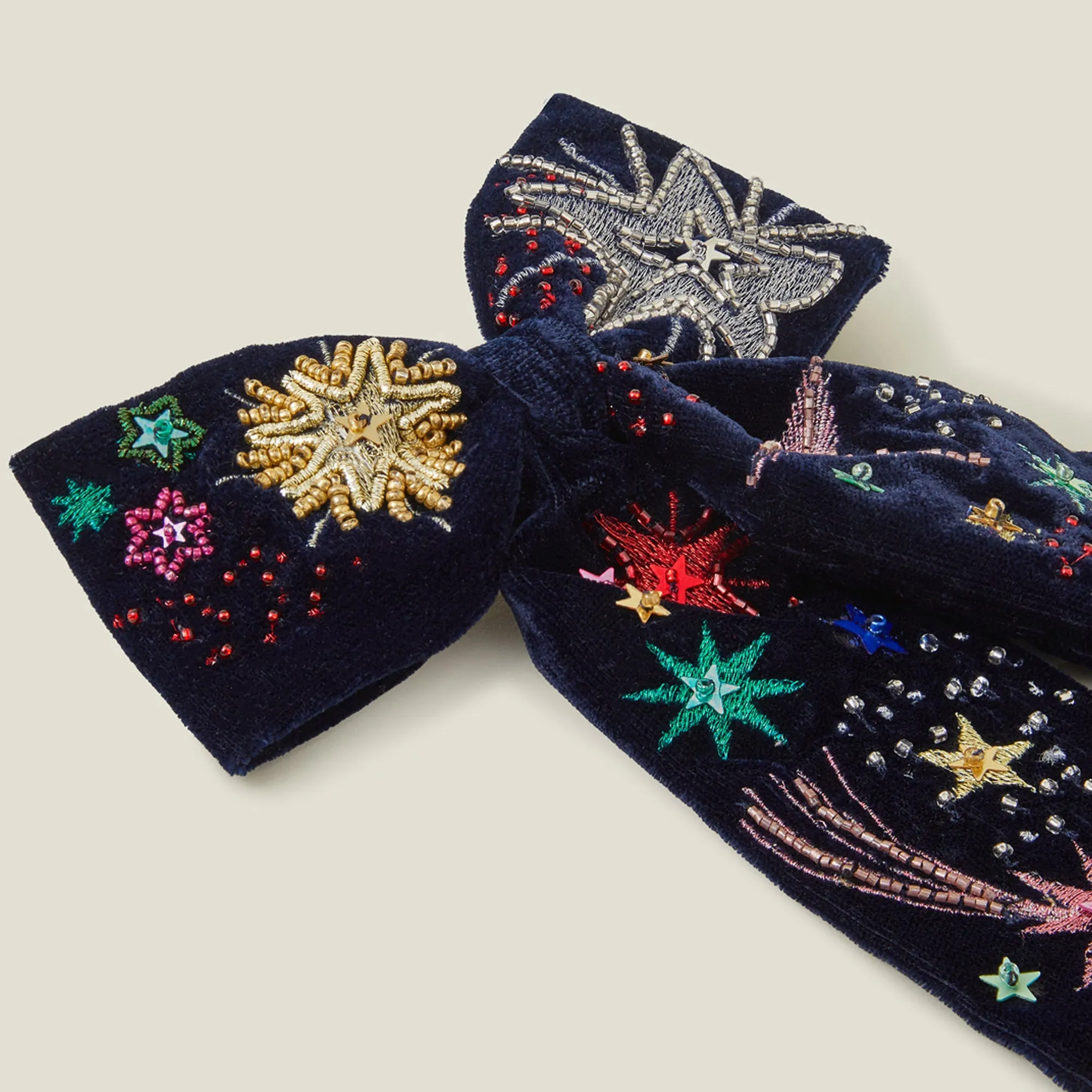 Star Embellished Bow Hair Clip