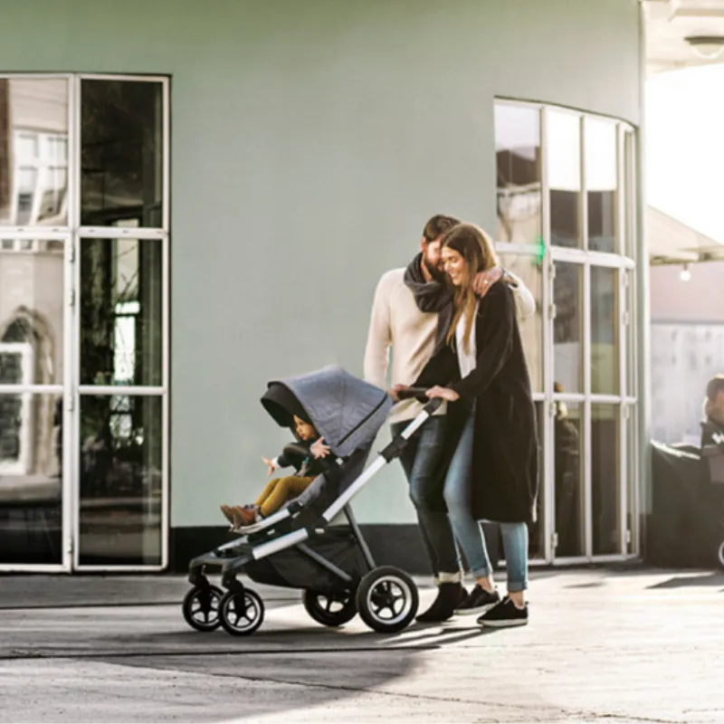 Thule Sleek Stroller   Bassinet