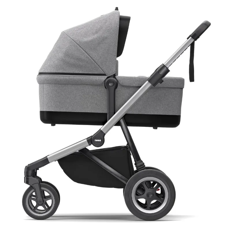 Thule Sleek Stroller   Bassinet