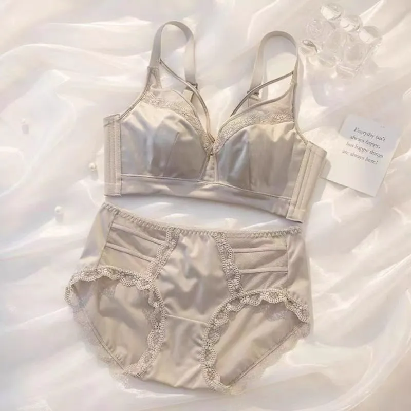 underwear for women with big breasts, bunny ears, gathered thin style, no steel ring, side breasts and anti-sagging bra set