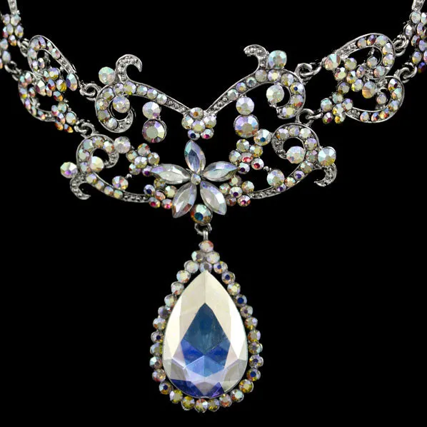 Vintage Pattern Bridal Rhinestone Teardrop Necklace Earrings Set